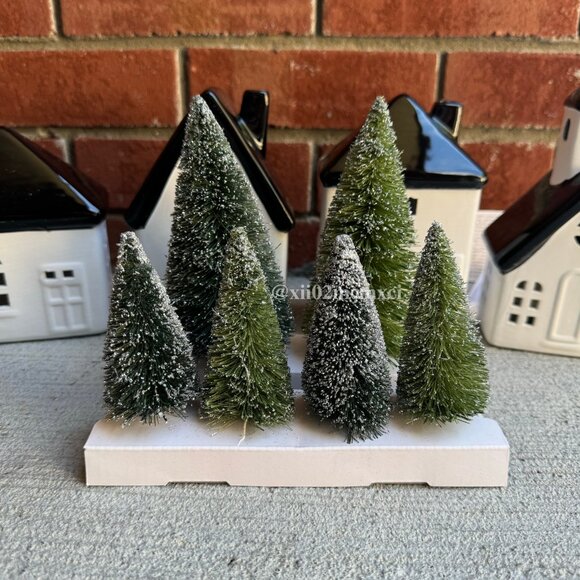 TARGET WONDERSHOP BATTERY CERAMIC HOUSES WITH TREES VILLAGE KIT WHITE/BLACK - Picture 3 of 7